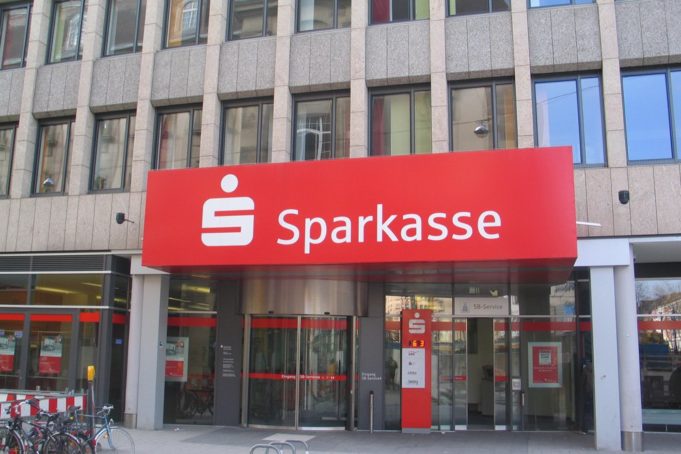 Η γερμανική τράπεζα Sparkasse έρχεται στη Πελοπόννησο
