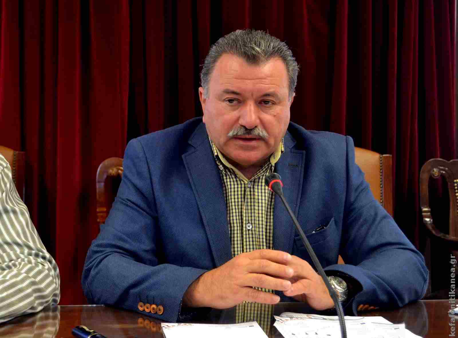 Συνάντηση Γαλιατσάτου με το Δ.Σ. των λεωφορειούχων Κέρκυρας για τα προβλήματα στο μεταφορικό έργο