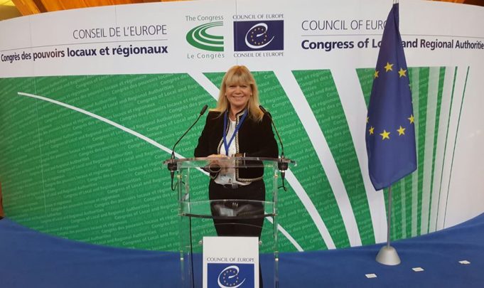 Στην Αθήνα η Πρόεδρος της Επιτροπής των τοπικών και περιφερειακών αρχών της Ευρώπης