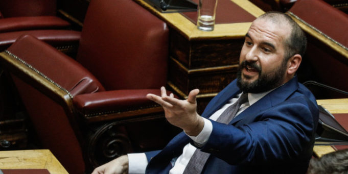 Άγρια κόντρα Γεωργιάδη-Τζανακόπουλου: “Και οι Έλληνες φονιάδες των λαών;”-“Δηλώνω υπερήφανος για την διαδήλωση”