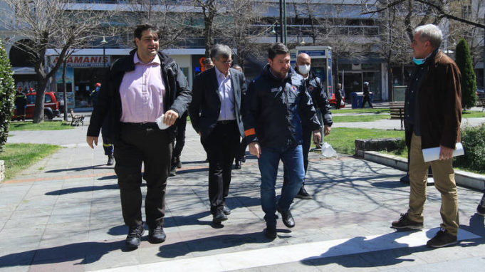 Κρανίδι: 150 κρούσματα στη δομή μεταναστών – Σκηνές του στρατού έξω από το ξενοδοχείο