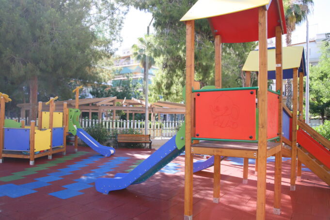 Ανακατασκευή στην παιδική χαρά «Λουξ» στα Καμίνια