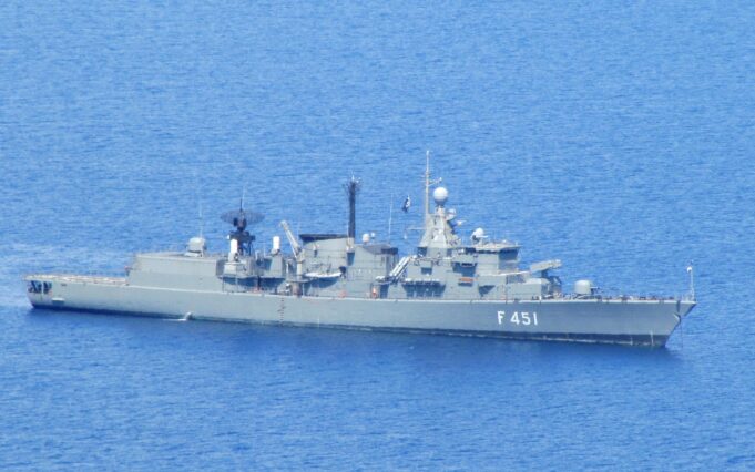 Η Ελληνική Φρεγάτα F-451 ΛΗΜΝΟΣ «ακούμπησε» με τουρκικό πλοίο
