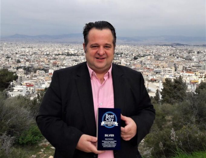 Δήμος Ηλιούπολης: Αργυρό βραβείο για το πρωτοποριακό σύστημα παρακολούθησης υποδομών ΑμΕΑ