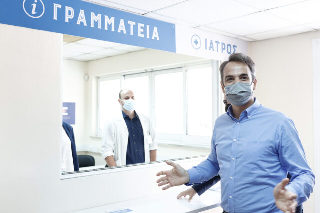 ΕΠΙΣΚΕΨΗ ΤΟΥ ΠΡΩΘΥΠΟΥΡΓΟΥ ΚΥΡ. ΜΗΤΣΟΤΑΚΗ ΣΤΑ ΙΩΑΝΝΙΝΑ(EUROKINISSI/ΓΡΑΦΕΙΟ ΤΥΠΟΥ ΠΡΩΘΥΠΟΥΡΓΟΥ/ΔΗΜΗΤΡΗΣ ΠΑΠΑΜΗΤΣΟΣ)