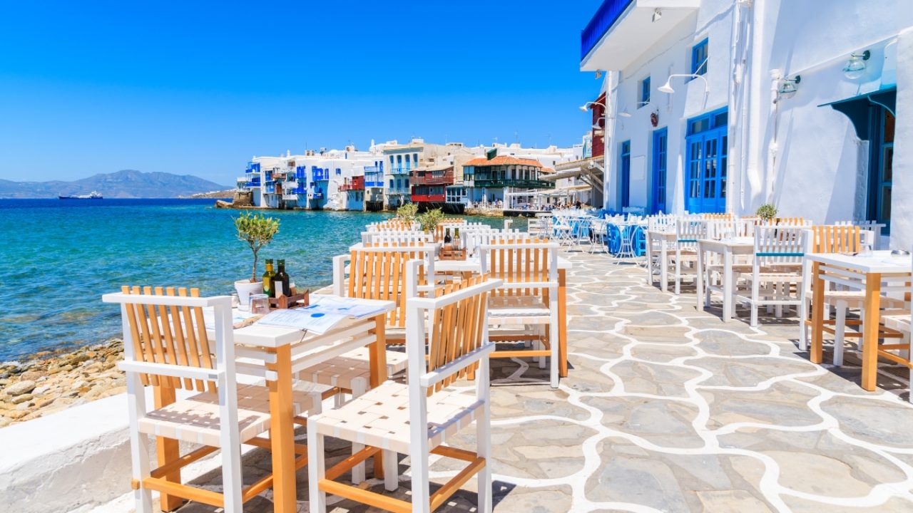 ΒΒC: Τα ελληνικά νησιά γίνονται «Covid – free» για να καλωσορίσουν τους τουρίστες