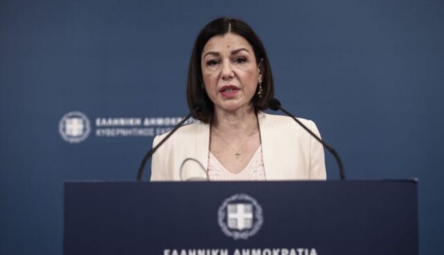 ΕΝΗΜΕΡΩΣΗ ΤΩΝ ΠΟΛΙΤΙΚΩΝ ΣΥΝΤΑΚΤΩΝ ΑΠΟ ΤΗΝ ΤΕΛΟΥΣΑ ΧΡΕΗ ΚΥΒΕΡΝΗΤΙΚΟΥ ΕΚΠΡΟΣΩΠΟΥ ΑΡΙΣΤΟΤΕΛΙΑ ΠΕΛΩΝΗ(EUROKINISSI/ΒΑΣΙΛΗΣ ΡΕΜΠΑΠΗΣ)