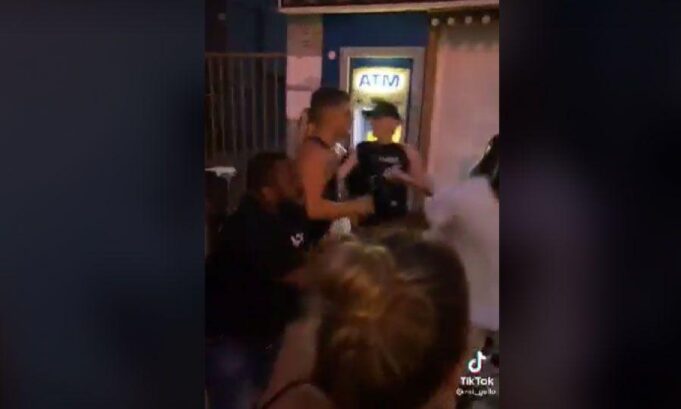 Αύριο ξύλο μεταξύ τουριστών στην Κύπρο (video)