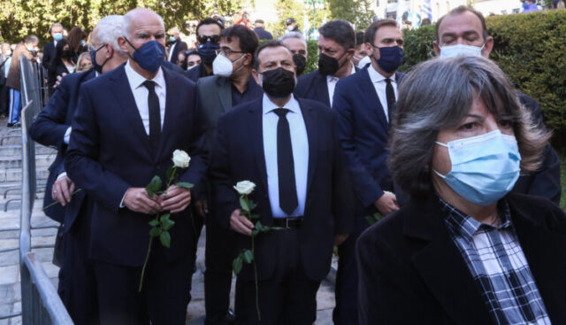 ΘΑΝΑΤΟΣ ΤΗΣ ΠΡΟΕΔΡΟΥ ΤΟΥ ΚΙΝΗΜΑΤΟΣ ΑΛΛΑΓΗΣ ΦΩΦΗΣ ΓΕΝΝΗΜΑΤΑ / ΣΕ ΛΑΪΚΟ ΠΡΟΣΚΗΝΥΜΑ Η ΣΩΡΟΣ ΣΤΗΝ ΜΗΤΡΟΠΟΛΗ ΑΘΗΝΩΝ(ΧΡΗΣΤΟΣ ΜΠΟΝΗΣ/EUROKINISSI)