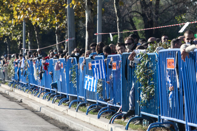 ΣΤΡΑΤΙΩΤΙΚΗ ΠΑΡΕΛΑΣΗ ΓΙΑ ΤΗΝ ΕΘΝΙΚΗ ΕΠΕΤΕΙΟ ΤΗΣ 28ης ΟΚΤΩΒΡΙΟΥ ΣΤΗΝ ΘΕΣΣΑΛΟΝΙΚΗ(ΒΑΣΙΛΗΣ ΒΕΡΒΕΡΙΔΗΣ/ΜΟΤΙΟΝΤΕΑΜ)