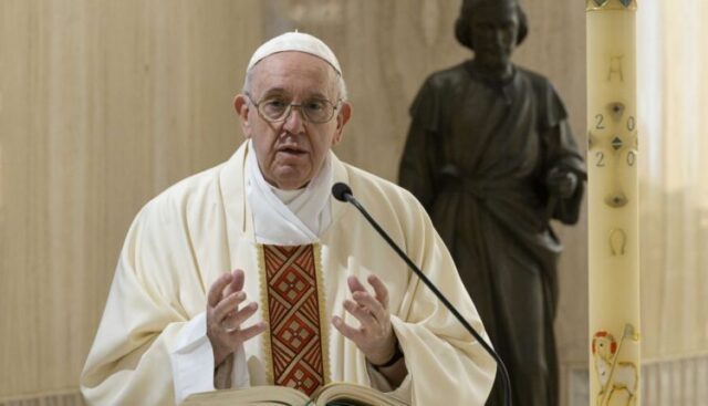 POPE MASS WORKERS