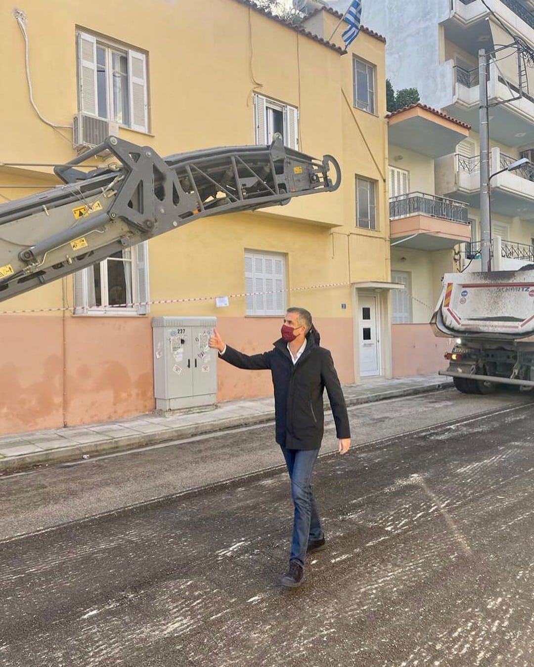 Αυτοψία Μπακογιάννη στο μεγάλο έργο ασφαλτόστρωσης στα Κάτω Πατήσια (ΦΩΤΟ)