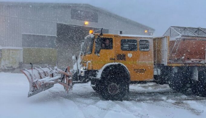 Καιρός – meteo: Υποχωρεί η κακοκαιρία – Πολύ χαμηλές θερμοκρασίες σήμερα