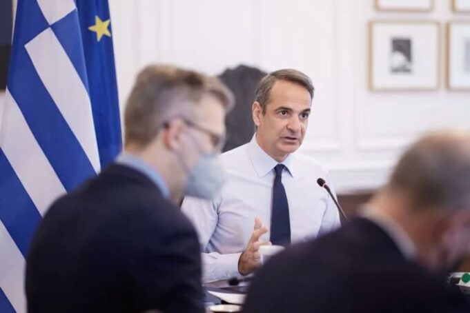Μητσοτάκης για Fuel Pass 2: Στα 80 ευρώ η επιδότηση βενζίνης και 100 ευρώ στα νησιά