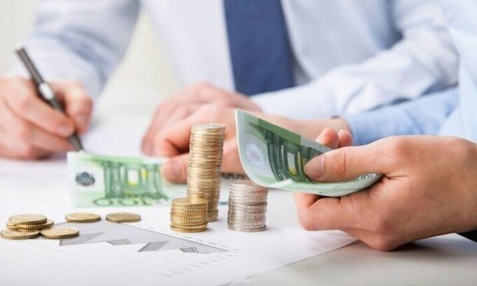 Φοροδιαφυγή: Στο «μικροσκόπιο» οι ελεύθεροι επαγγελματίες που δηλώνουν πολύ χαμηλά εισοδήματα