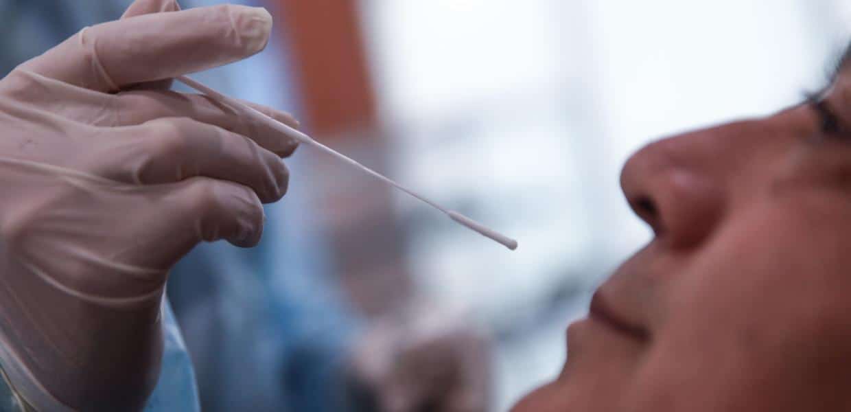 COVID-19: Στους 50 οι θάνατοι, 43 οι διασωληνωμένοι την εβδομάδα από 6 έως 12 Νοεμβρίου