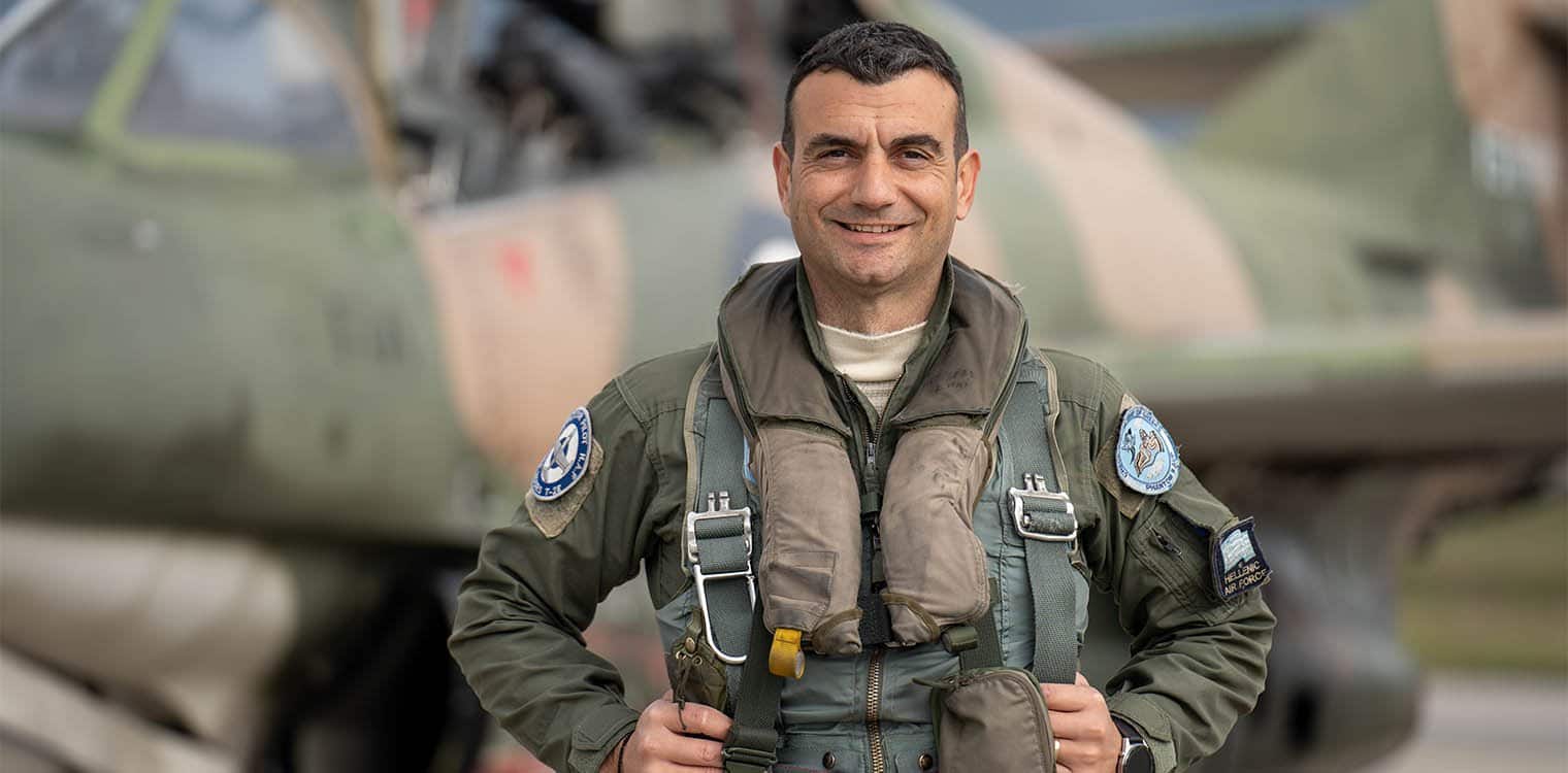 Συγκλονίζει ο πατέρας του νεκρού επισμηναγού, του αεροσκάφους που κατέπεσε στην Καλαμάτα