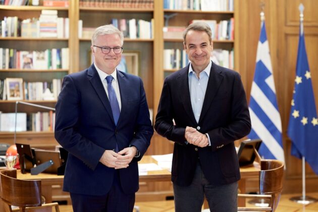 Γιώργος Μουρούτης:  Έκπληξη και τεράστια τιμή η πρόσκληση του  πρωθυπουργού 