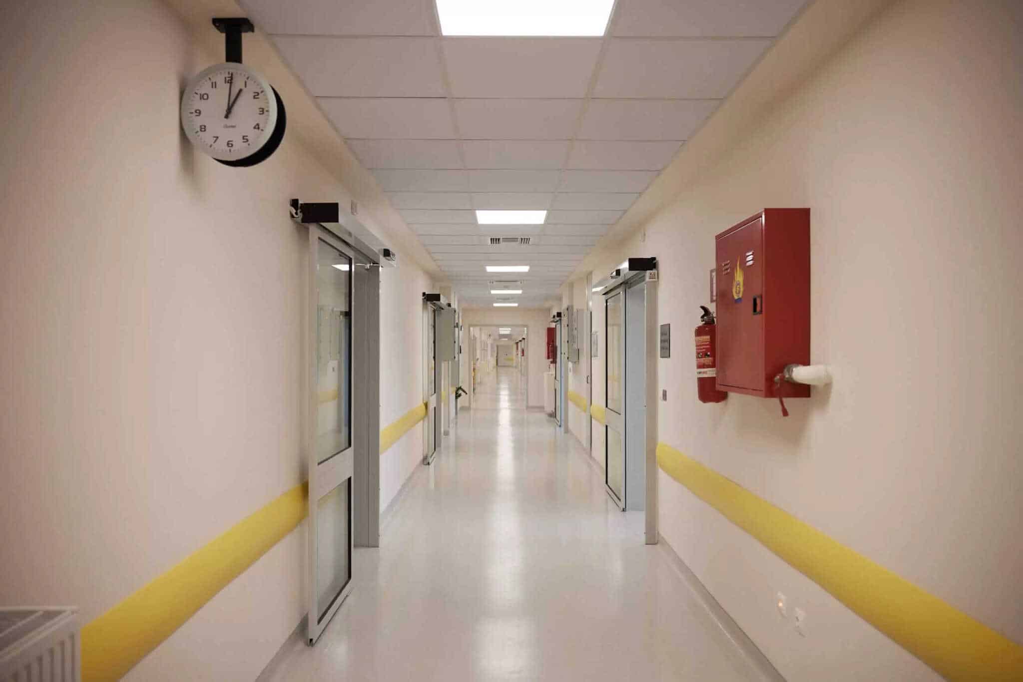 Στο νοσοκομείο εξάχρονη μετά από υπερβολική κατανάλωση κρασιού
