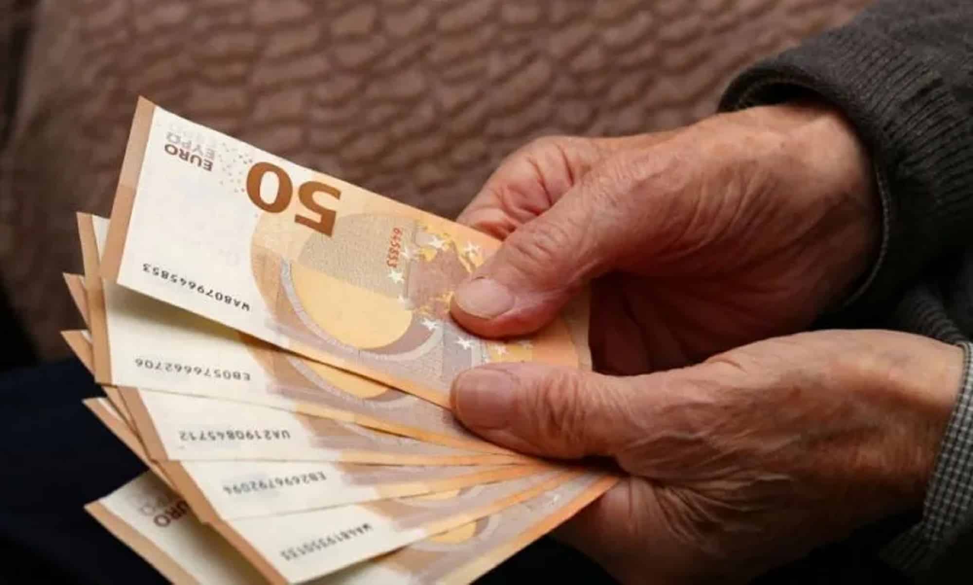 Ξεκλειδώνουν αναδρομικά για ΕΑΣ & 7 κατηγορίες συνταξιούχων – Τα ποσά σε δημόσιο και ιδιωτικό τομέα