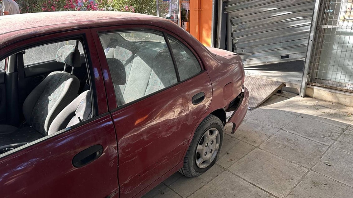 «Μπούκαραν» με ΙΧ σε εταιρεία ταχυμεταφορών  άρπαξαν το χρηματοκιβώτιο και εξαφανίστηκαν