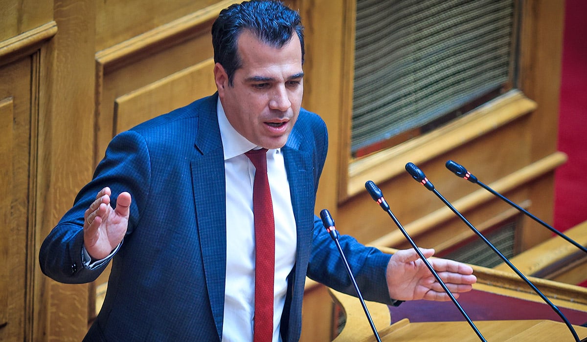 Πλεύρης: Θα εισηγηθώ ο όρος «μπάτσος» να κινεί απευθείας αυτόφωρο ποινικό αδίκημα