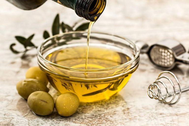 Ελαιόλαδο: Οι πρώτες εκτιμήσεις για την τιμή του φέτος 