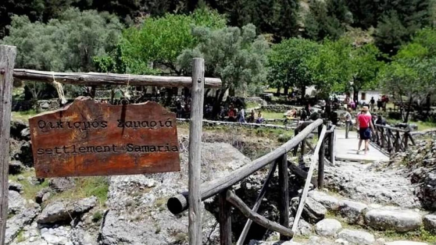 Τραγωδία στο φαράγγι της Σαμαριάς – Γυναίκα έχασε τη ζωή της από κατολίσθηση βράχου