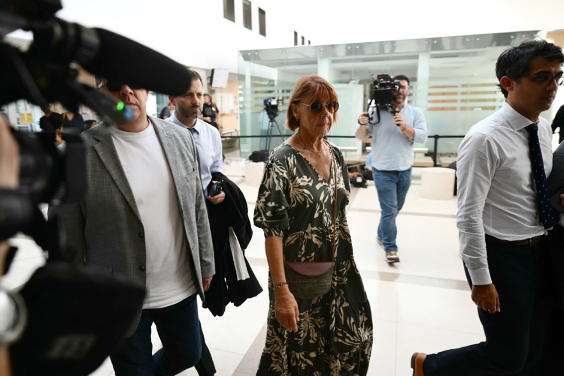 Νάρκωνε επί 10 χρόνια και βίαζε την γυναίκα του μαζί με δεκάδες άντρες