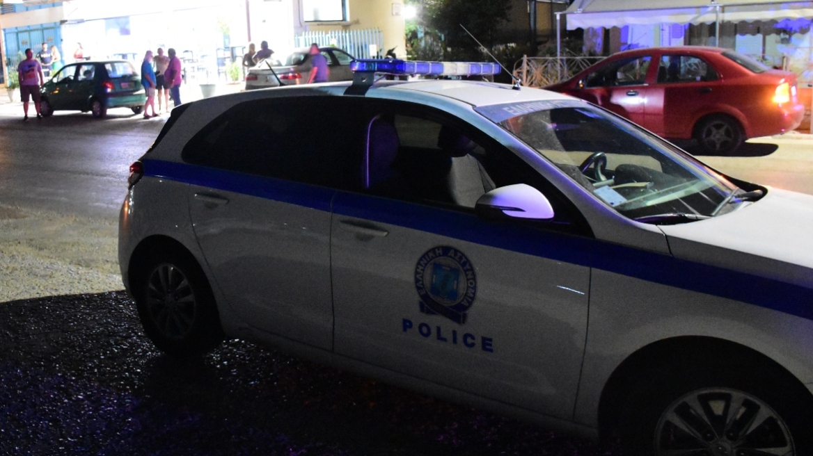 Γλυφάδα: 10 άτομα επιτέθηκαν και τραυμάτισαν με κατσαβίδι 21χρονο
