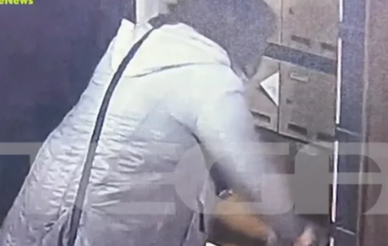 Εφιάλτης για ραδιοφωνική παραγωγό: Stalker παρακολουθεί το σπίτι της – Δείτε βίντεο