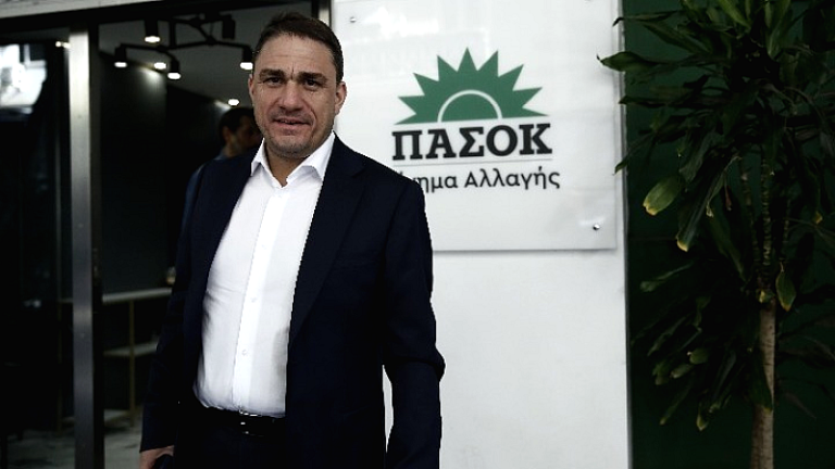 Τσουκαλάς: “Ο κ. Μαρινάκης απέδειξε πόσο δεινός χορευτής είναι”