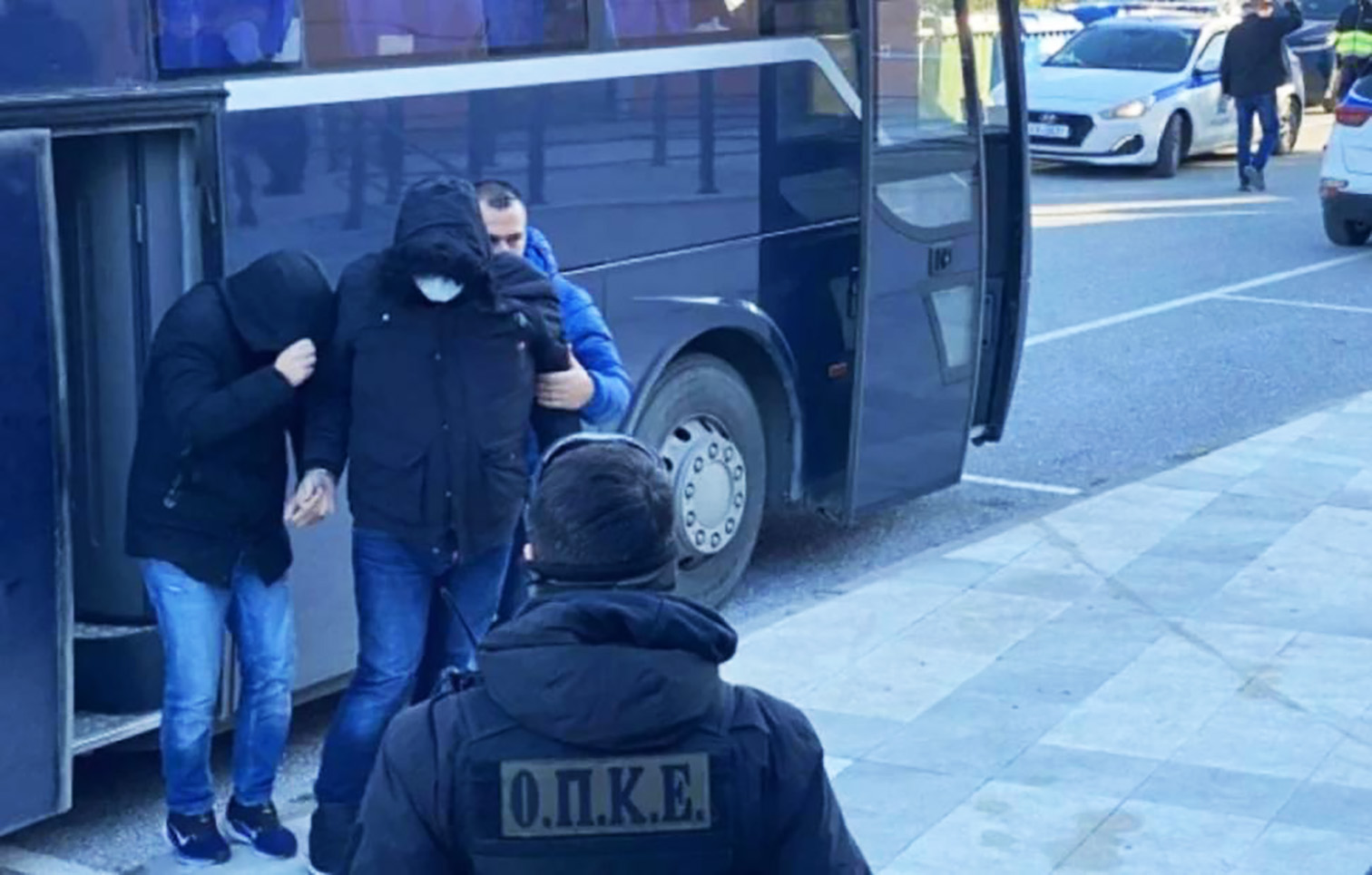 Kύκλωμα διαφθοράς: 20 από τους 21 συλληφθέντες αφέθηκαν ελεύθεροι