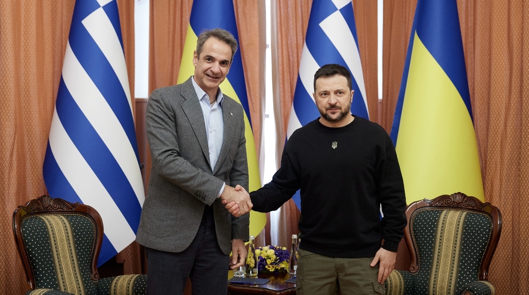 Τηλεφωνική επικοινωνία Μητσοτάκη – Ζελένσκι: Σημαντική η στήριξη των ΗΠΑ