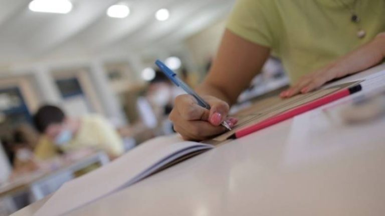 Στην τελική ευθεία για την έναρξη των Πανελλαδικών Εξετάσεων 2025