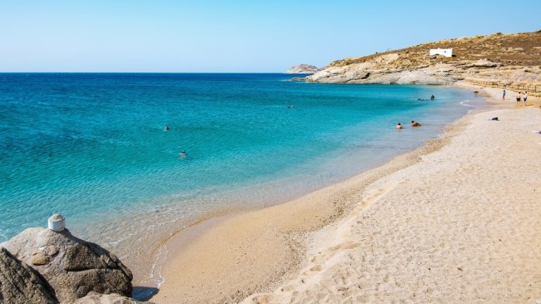 Νεκρός 34χρονος σε παραλία της Μυκόνου