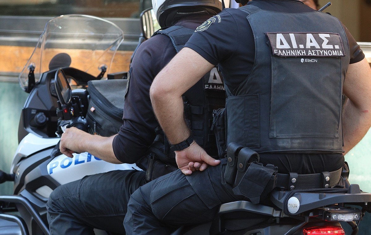 Προκλητικός ο εκβιαστής tik toker: “Θα σε εξαφανίσω, θα σου βγάλω τα έντερα έξω…”