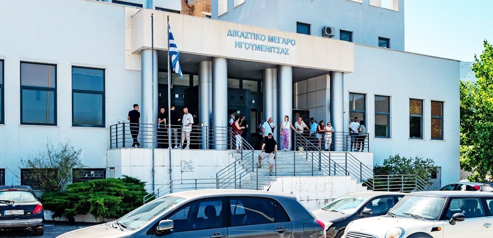 Στον ανακριτή οι 13 τελωνειακοί και ο προϊστάμενός τους