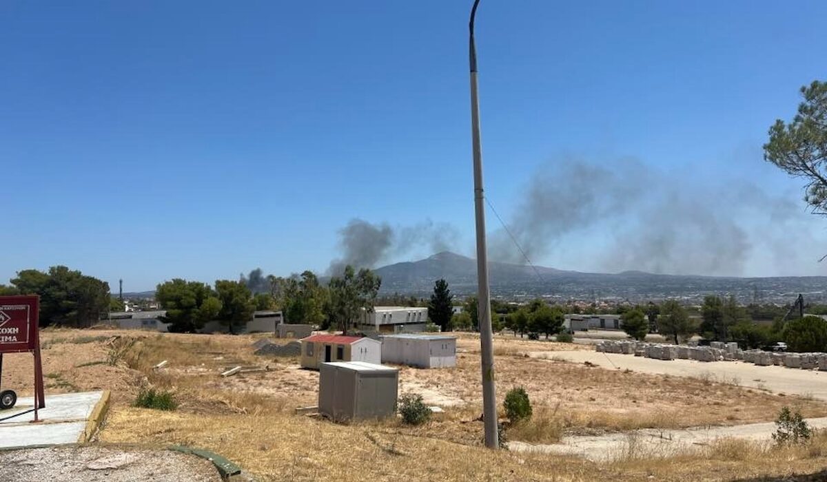 Φωτιά τώρα στο Μενίδι – Ήχησε το 112