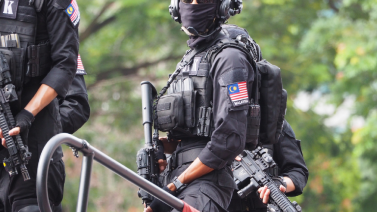 Σάλος στη Μαλαισία: Έφοδος της Αστυνομίας σε gay party – Συνελήφθησαν 12 άντρες