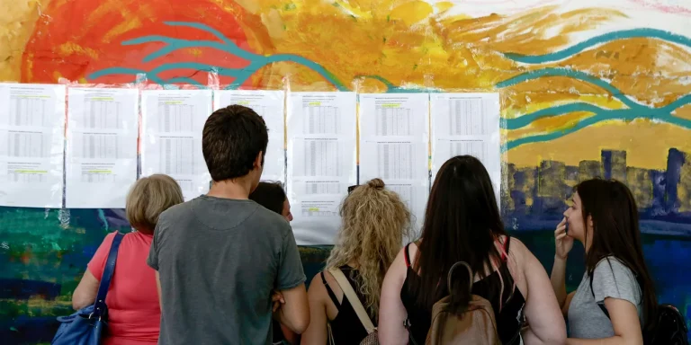 Πανελλαδικές 2025: Ποιες οι προτιμήσεις των υποψηφίων