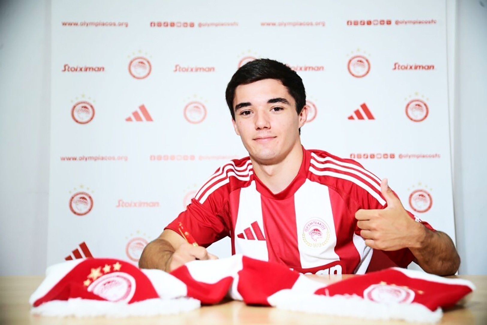 Ολυμπιακός: Και επίσημα «ερυθρόλευκος» ο Ντιόγκο Νασιμέντο