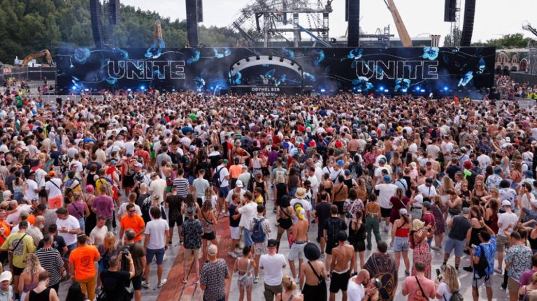 Tomorrowland 2025: Δεκάδες συλλήψεις για ναρκωτικά και βιασμούς