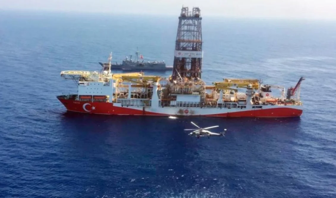 Η Τουρκία αγοράζει άλλα δύο πλωτά γεωτρύπανα – Το ένα θα σταλεί στη Λιβύη