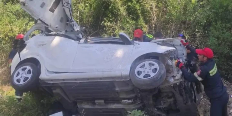 Σφοδρή σύγκρουση στη Βόνιτσα: Νεκρός 42χρονος – Δείτε σοκαριστικές εικόνες