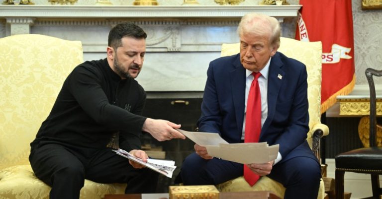 Ο Τραμπ ρώτησε τον Ζελένσκι «μπορείς να χτυπήσεις τη Μόσχα, εάν πάρεις όπλα μεγάλου βεληνεκούς;»
