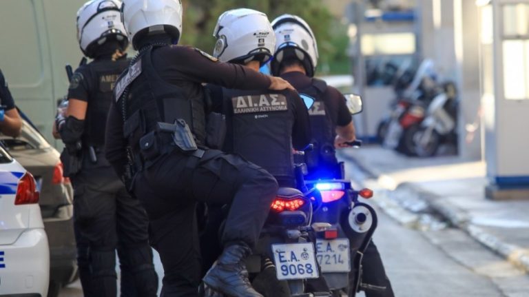 Μεγάλη επιχείρηση της ΕΛΑΣ σε οικισμό του Ασπροπύργου