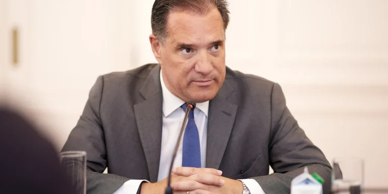 Ο Γεωργιάδης εγκαινίασε την ογκολογική μονάδα στη Σύρο: «Ακροαριστεροί άρχισαν τις φωνές»