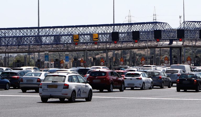 Επιστρέφουν σιγά σιγά οι αδειούχοι του Αυγούστου στην Αθήνα