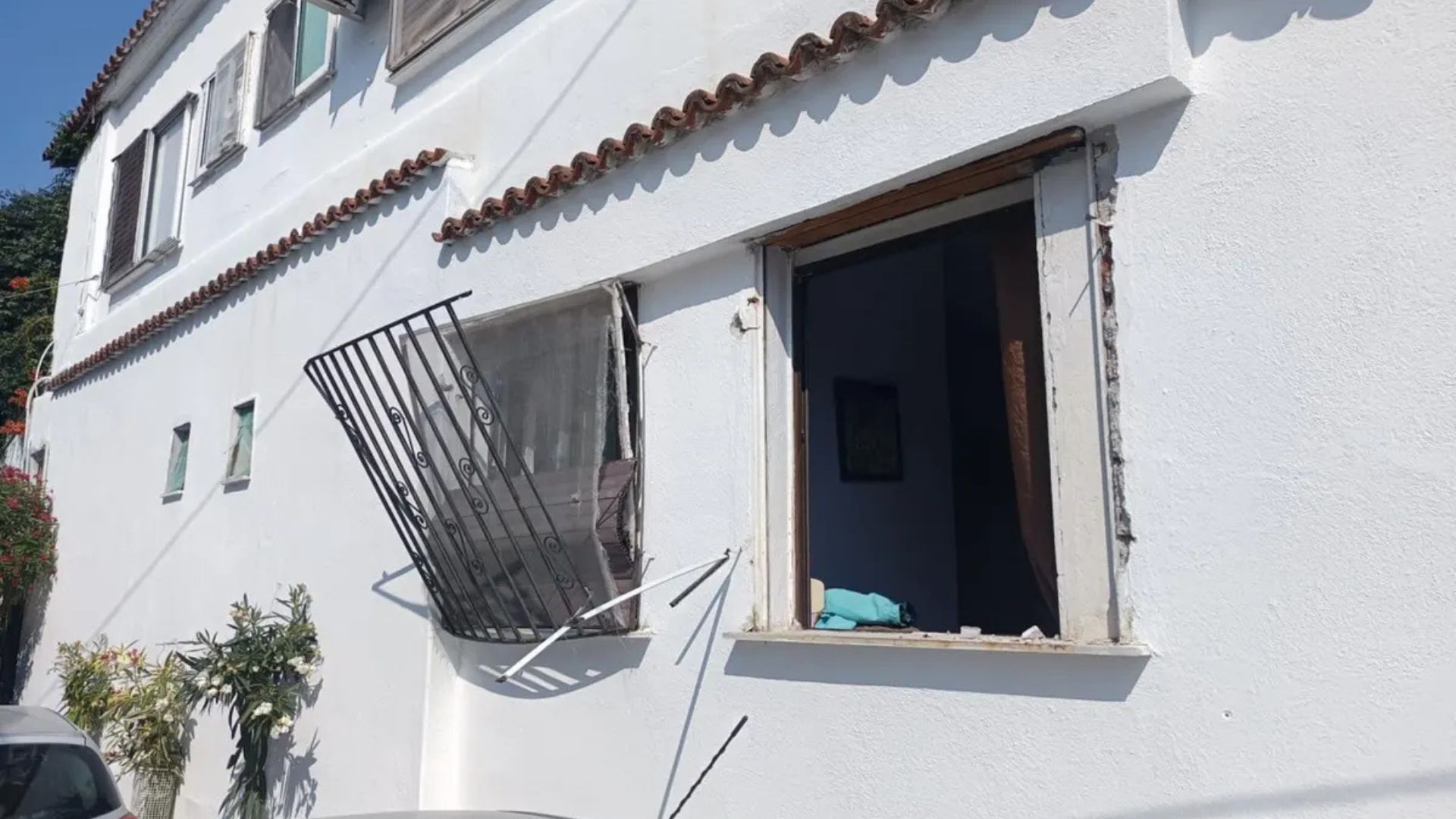 Έκρηξη φιάλης υγραερίου σε ενοικιαζόμενα δωμάτια στην Ασπροβάλτα